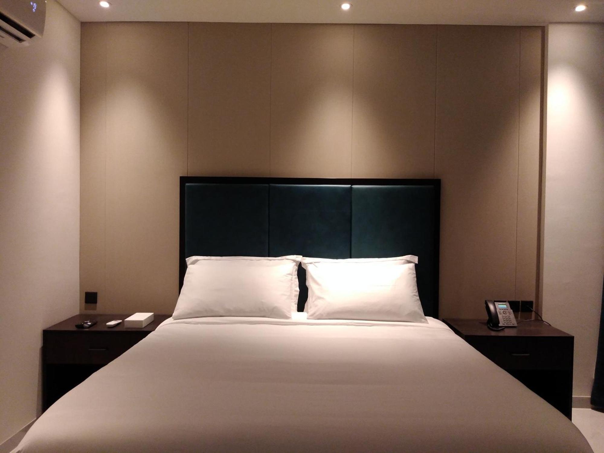 דוקם Nebula Hotel מראה חיצוני תמונה