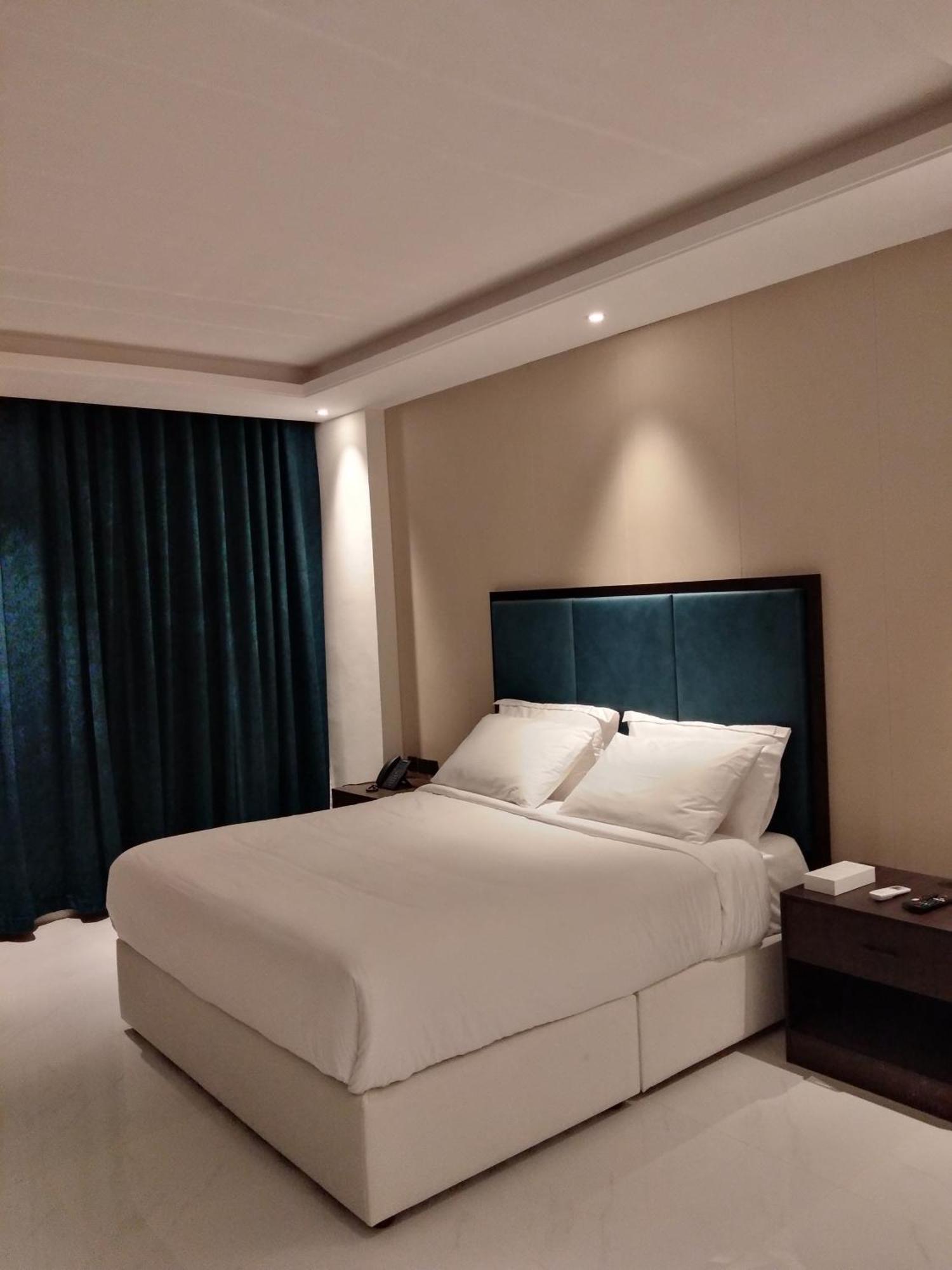 דוקם Nebula Hotel מראה חיצוני תמונה